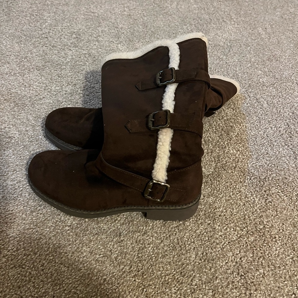 Brown Shearling-Lined Women's Boots